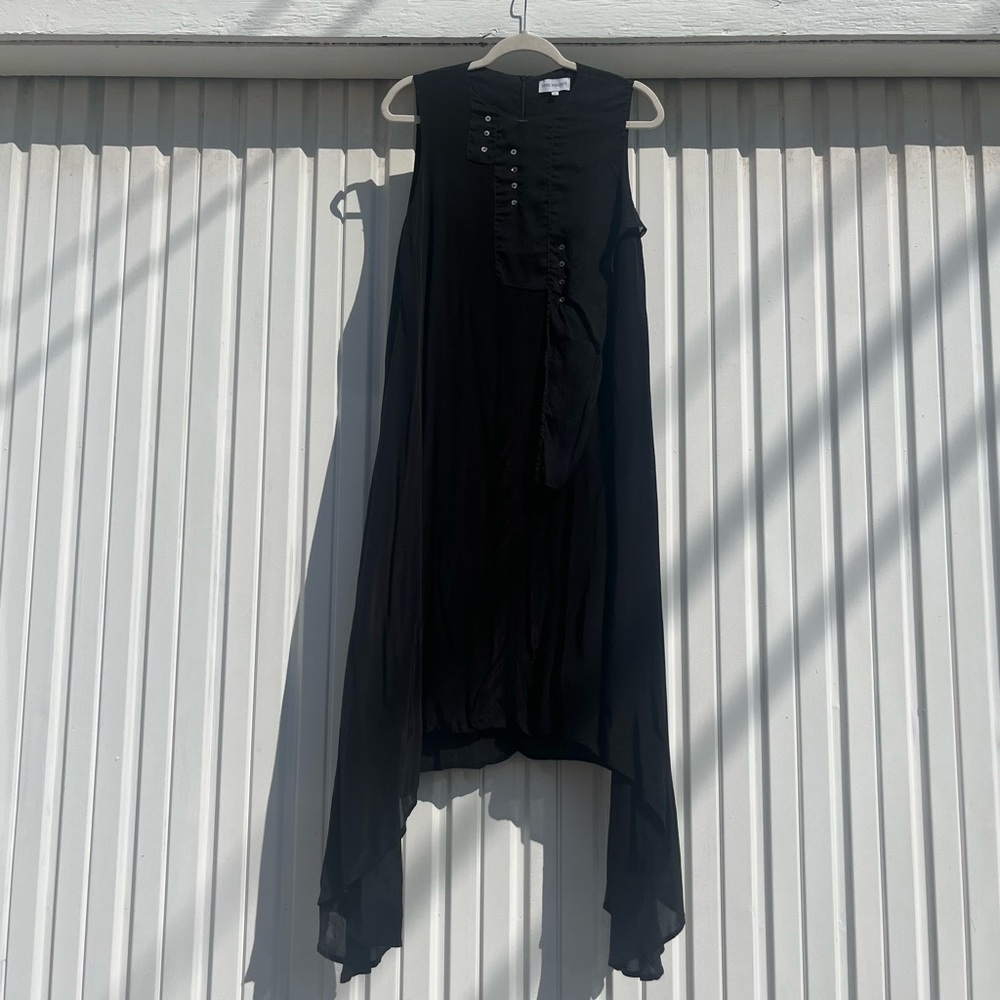 PAPER PARACHUTE black gauze draped shark bite‎ hem sleeveless midi dress